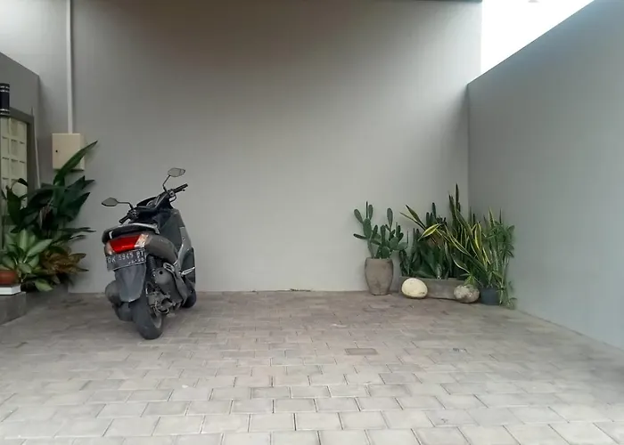 Ganita Seminyak